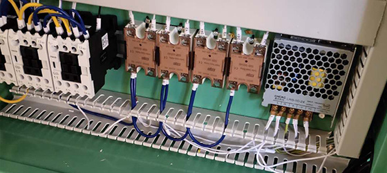 質(zhì)量是企業(yè)的生命，安全是員工的生命